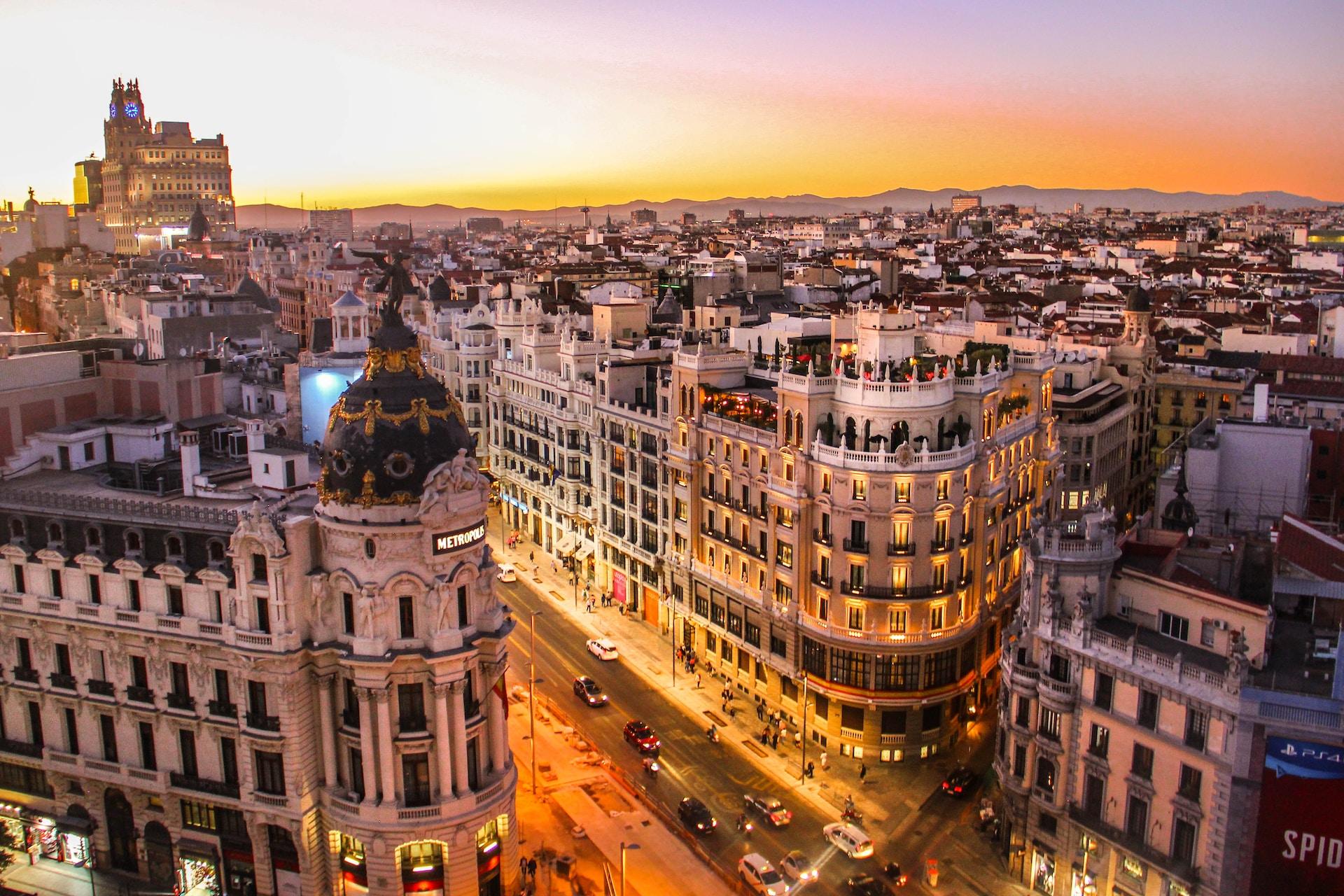 A Day in Madrid: 10 Essential Sights - background banner